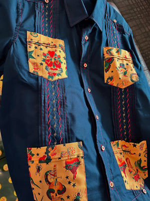 Old school tattoo guayabera