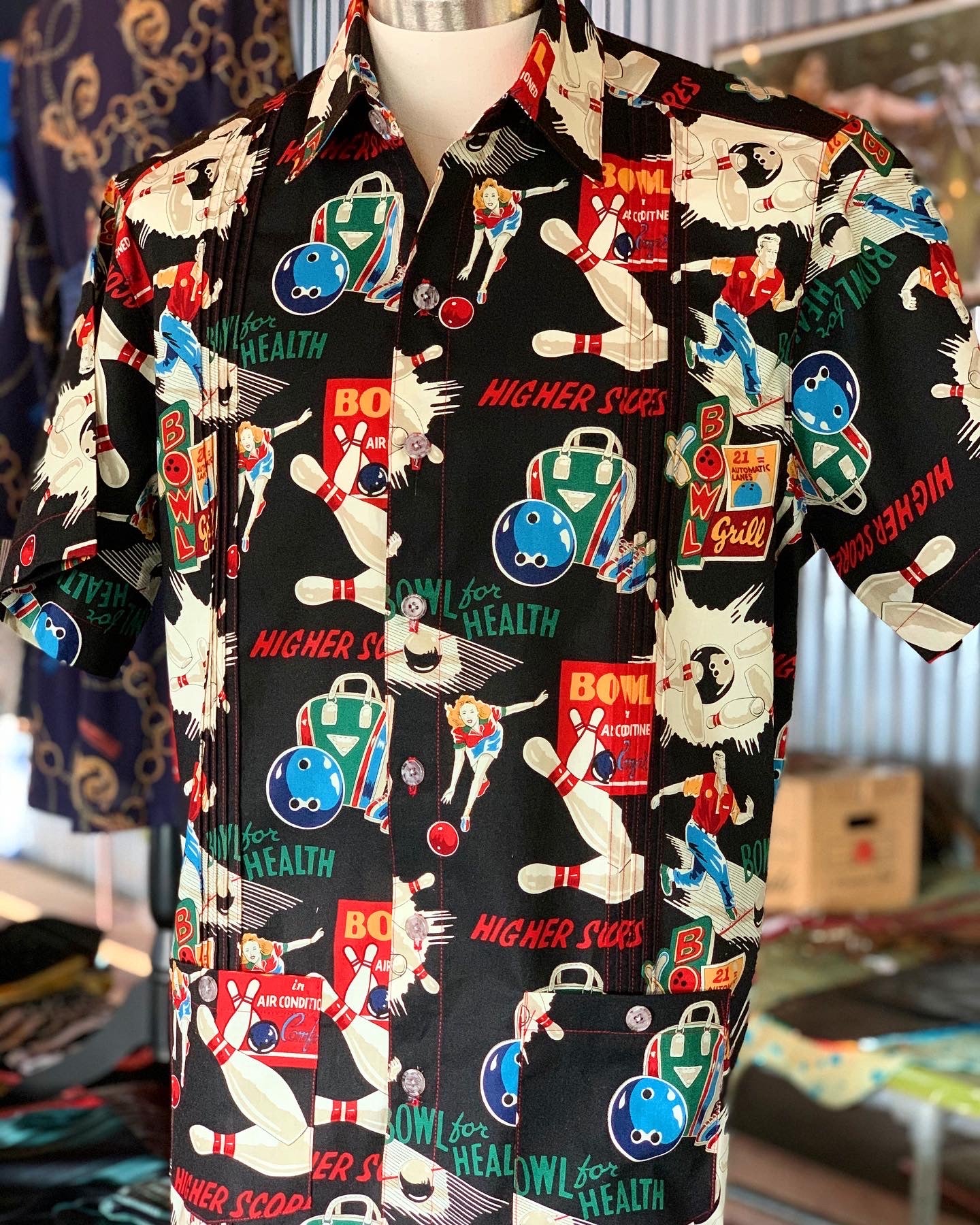 Tonight... we bowl vintage guayabera
