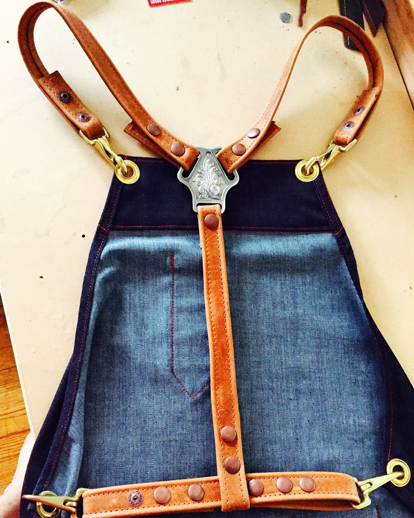 Leather Crossback strap