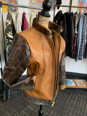 Women’s easy rider with fur on cowhide
